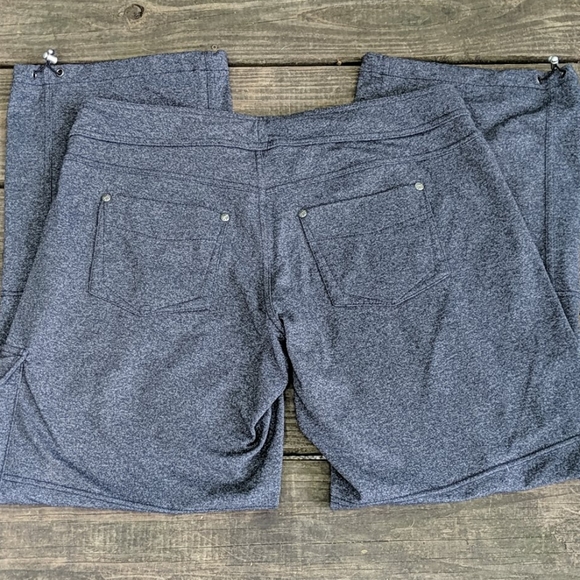 • Athleta Grey Sweat Pants • - Picture 4 of 4